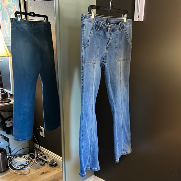 Wide leg jeans, great stretch, 32, so cozy - Picture 1 of 7